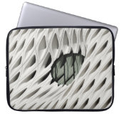 Ovale schwarze Farbglasplatte auf weißer Oberfläch Laptopschutzhülle (Vorderseite)