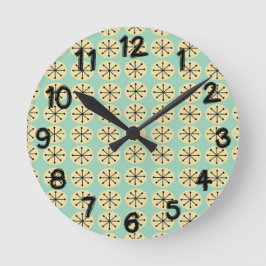 Ovalen und Sternexplosionen Runde Wanduhr