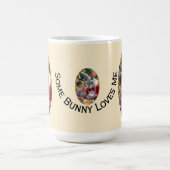 Ovaler Bilderrahmen mit Hase und Kind zu Ostern Kaffeetasse (Mittel)