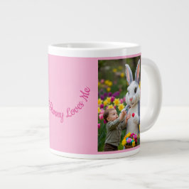 Ovaler Rahmen mit Fotos von Hase und Kind in Rosa  Jumbo-Tasse