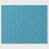 Ovales Leaf-Monogramm, das auf aquamarinem Wasser  Geschenkpapier (Flach)