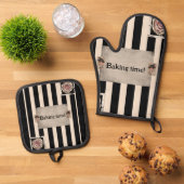 Oven Mitt & Pot Holder Black Baking Time Ofenhandschuh & Topflappen-Set (Oben Unten)