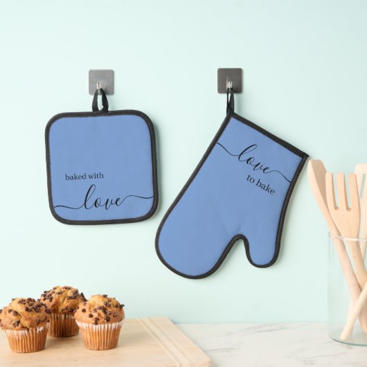 Oven Mitt und Pot Holders - Cornflower Blue Ofenhandschuh & Topflappen-Set (Insitu (Hängend))