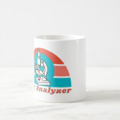 Over Analyzer - Microscopic Labrador Tech Kaffeetasse (Mittel)