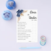 Over oder Under Blue Flowers Brautparty Game Card Flyer (Einzeln)