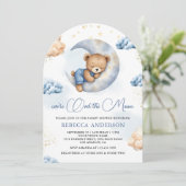 Over the Moon Sleeping Teddy Bear Blue Baby Shower Einladung (Stehend Vorderseite)