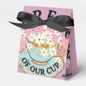 OVERFLOW Favor Box by Poet Adiela Akoo Geschenkschachtel (Vorderseite)