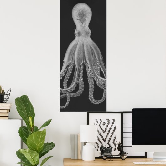 Oversifizierter Octopus Triptych II Print in Grau Poster (Heimbüro)