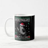 Overstimulated But Festive Christmas Ugly Penguin Kaffeetasse (Links)