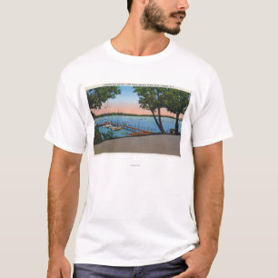 Owasco Yachtclub-Ansicht von Owasco See T-Shirt