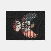 Owes You Work Harder Distressed American Flag Fleecedecke (Vorderseite (Horizontal))