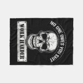 Owes You Work Harder Motivational Funny Fleecedecke (Vorderseite (Horizontal))