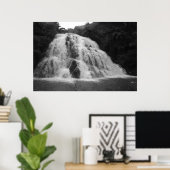 Owharoa fällt in Schwarz und Weiß Poster (Heimbüro)