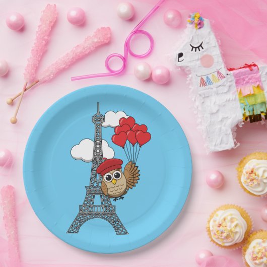 Owl Flying with Heart Balloons in Paris Pappteller (Party)
