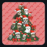 Owls Christmas Tree Quadratischer Aufkleber<br><div class="desc">Dieses niedliche Urlaubsprojekt aus Birdorable ist ein Schatz an Eulen in den Hütten des Weihnachtsmanns! Die Eulen sind in einer Weihnachtsbaumform angeordnet - sie sind so festlich! Wer ist bereit,  den Urlaub mit niedlichen Cartoon Eulen zu feiern?!?</div>