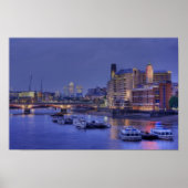 Oxo Tower and Thames River Poster (Vorne)