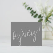 Oy Vey Script | Silbergrauer Wechsel des Hochzeitd Postkarte (Stehend Vorderseite)