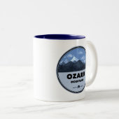 Ozark Mountains Camping Zweifarbige Tasse (VorderseiteRechts)
