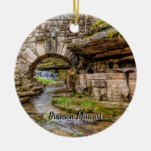 Ozarks Wasserfall unter Brücke Keramik Ornament (Vorne)