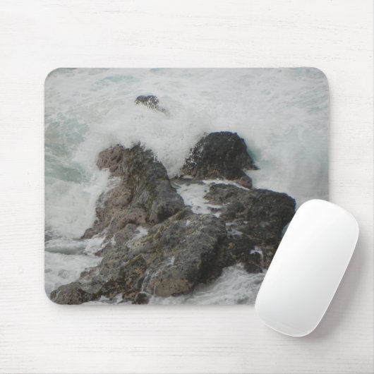 Ozean, der auf den Felsen bricht Mousepad (Mit Mouse)