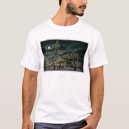 Ozean-Park-Pier nachts vom Hauben-Hotel T-Shirt (Vorderseite)