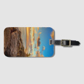 Ozean-Sonnenuntergang über Felsen und Palme | Gepäckanhänger (Vorderseite (Horizontal))