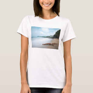 Ozean-Wellen auf Sandy-Strand T-Shirt