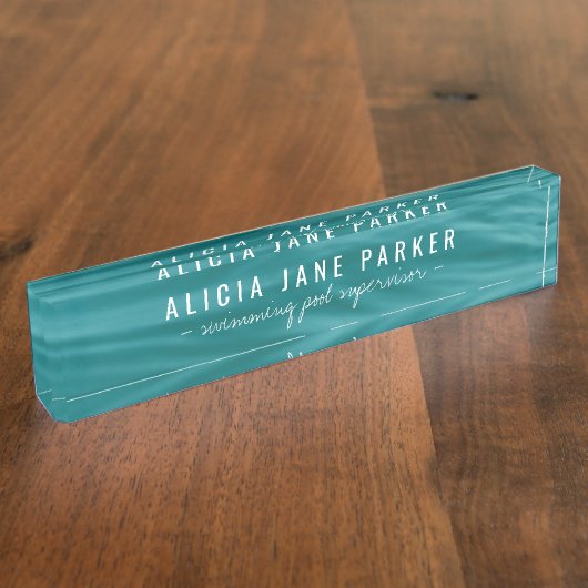 Ozeanblaue Wellen Schwimmbadaufseher Namensplakette (Seite)