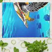 Ozeanembrace: Reise der Meeresschildkröte Geschirrtuch (Gefaltet)