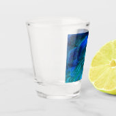 Ozeanisch geformter Stein Schnapsglas (Links)