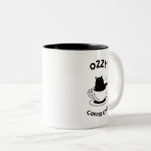 Ozzy the Black Cat Coffee Tasse - Cosy Feline Vibe (VorderseiteRechts)