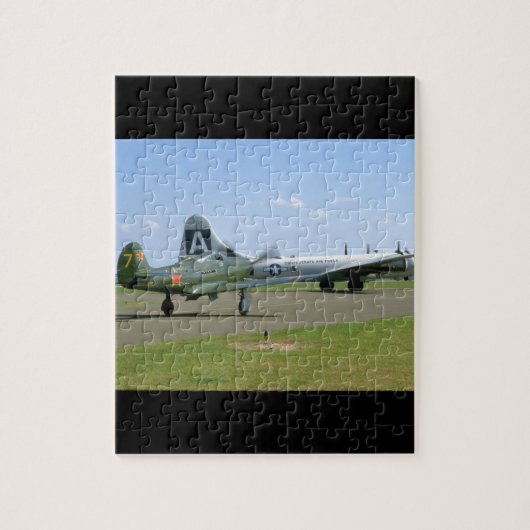 P39 Airacobra, B29, auf Runway_WWII Flugzeuge Puzzle (Vertikal)