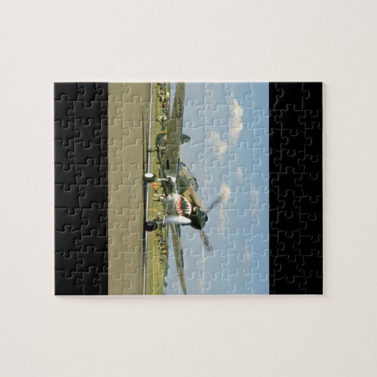P40 Curtis mit heftigem Gesicht, Taxiing_WWII Puzzle (Horizontal)
