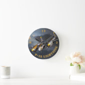 P-38 Blitze Runde Wanduhr (Zuhause)