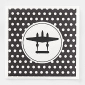 P-38 Silhouette im Kreis auf Polka Dot Hintergrund Serviette (Vorderseite)
