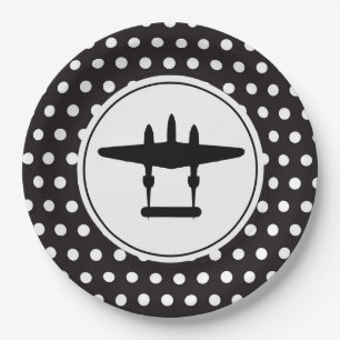 P-38-Silhouette zum Hintergrund der Polka-Dots Pappteller