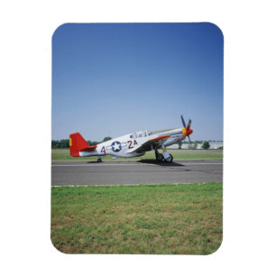 P-51 C Tuskegee Red Tail Flugzeug auf der CAF Air Magnet