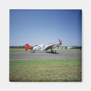 P-51 C Tuskegee Red Tail Flugzeug bei der CAF Air Magnet