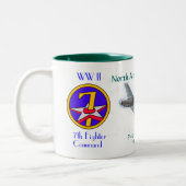 P-51 MUSTANG, 7. Kämpfer-Geschwader Zweifarbige Tasse (Links)