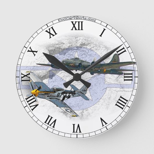 P-51 Mustang-Flugbegleiter Runde Wanduhr (Vorderseite)