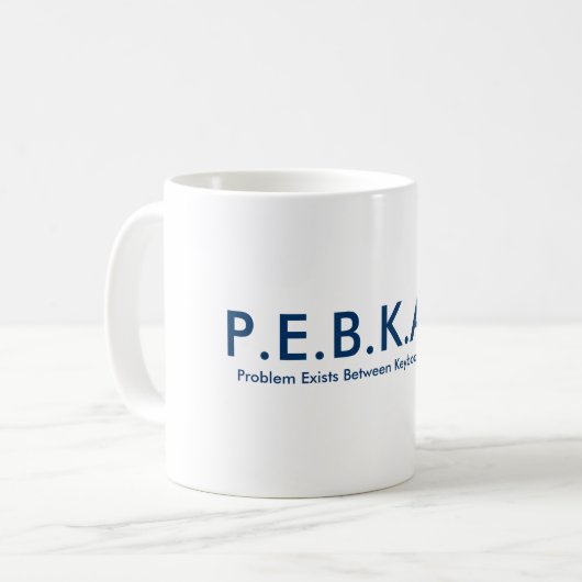 P.E.B.K.A.C. Tasse (Vorderseite Links)