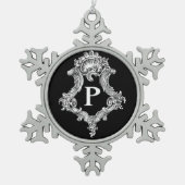 P Monogramm Erstverzierung Schneeflocken Zinn-Ornament (Vorderseite)