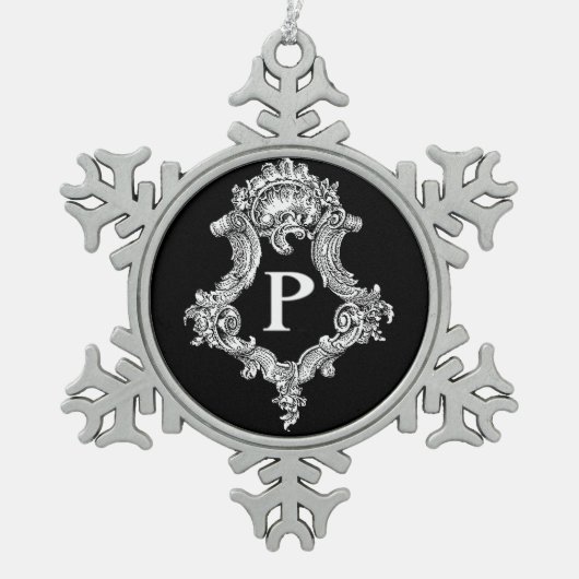 P Monogramm Erstverzierung Schneeflocken Zinn-Ornament (Vorderseite)