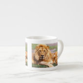 Paar Afrikanischer Löwen, Panthera leo, Tansania Espressotasse (Vorderseite Rechts)