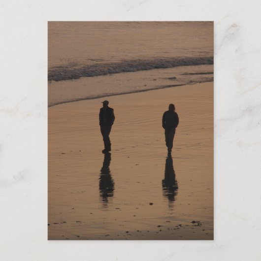 Paar am Strand Postkarte (Vorderseite)