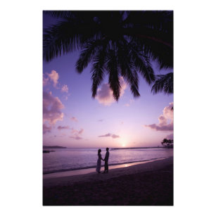 Paar am Strand, Windjammer Landing, St. Lucia Fotodruck