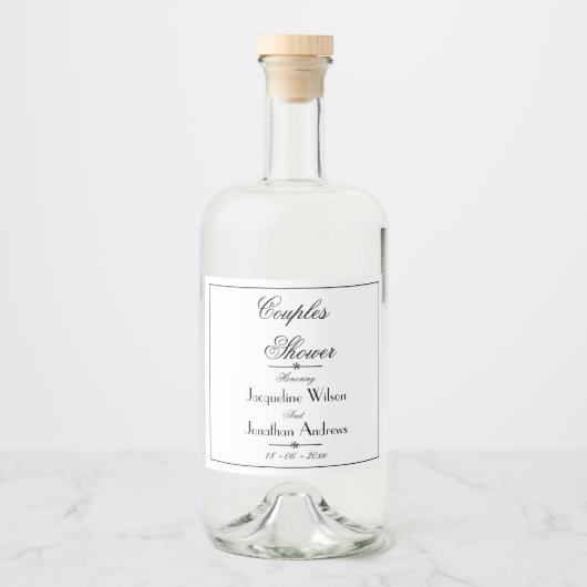 Paar Dusche einfache Elegante Namen Script Chic Alkoholflaschenetikett (Vorderseite)
