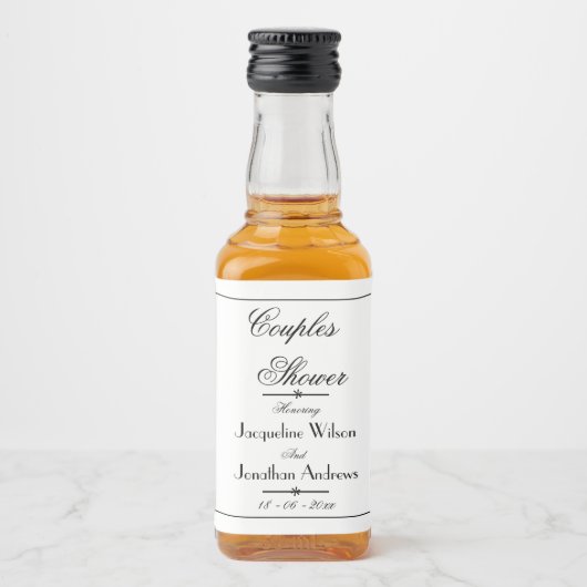 Paar Dusche Elegante Chic Script Namen Mini Alkoholflaschenetikett (Vorderseite)