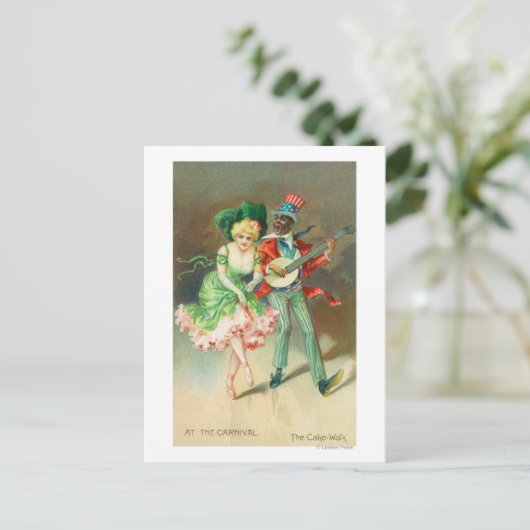 Paar in Kostüm beim Kuchen Postkarte (Stehend Vorderseite)