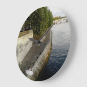 Paar in Paris Große Wanduhr (Winkel)